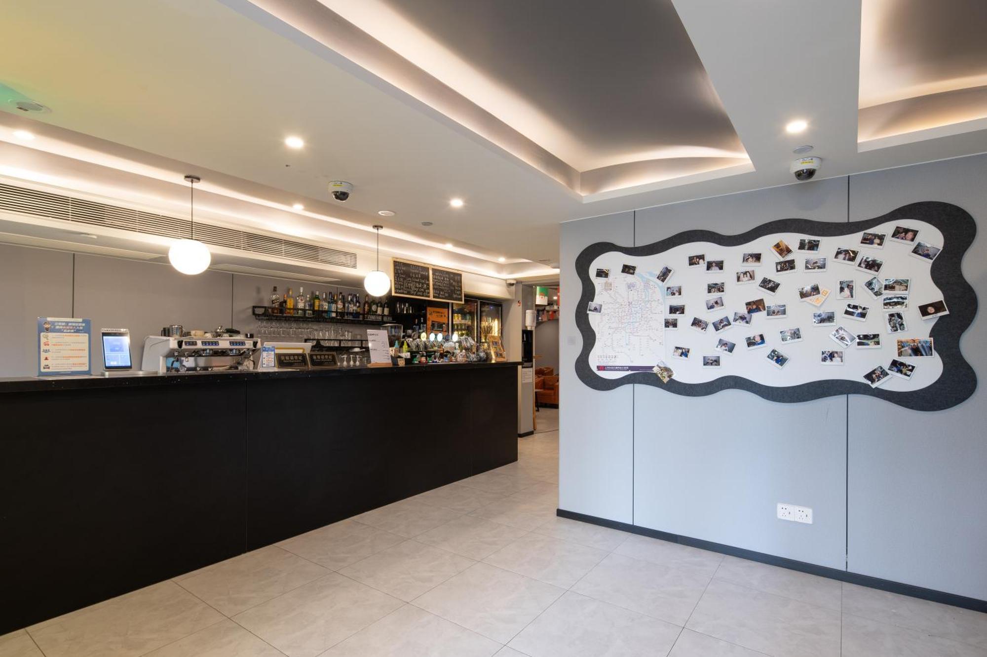 Dayin International Youth Hostel -Near People'S Square & Old Town -Social Area -Bar -Cafe -Gym -Free Laundry Luggage Storage -24H Front Desk -English Service Thượng Hải Ngoại thất bức ảnh