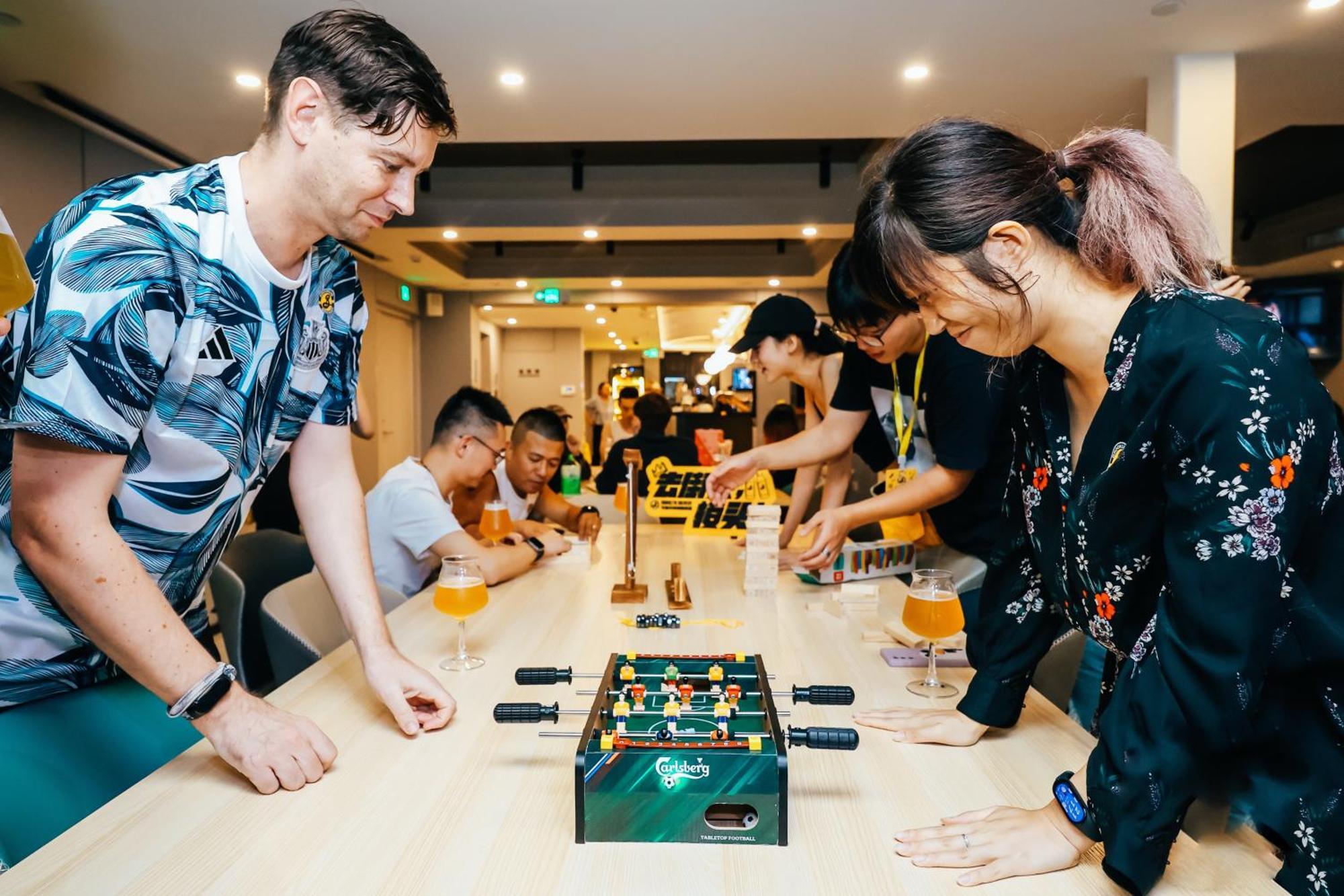 Dayin International Youth Hostel -Near People'S Square & Old Town -Social Area -Bar -Cafe -Gym -Free Laundry Luggage Storage -24H Front Desk -English Service Thượng Hải Ngoại thất bức ảnh