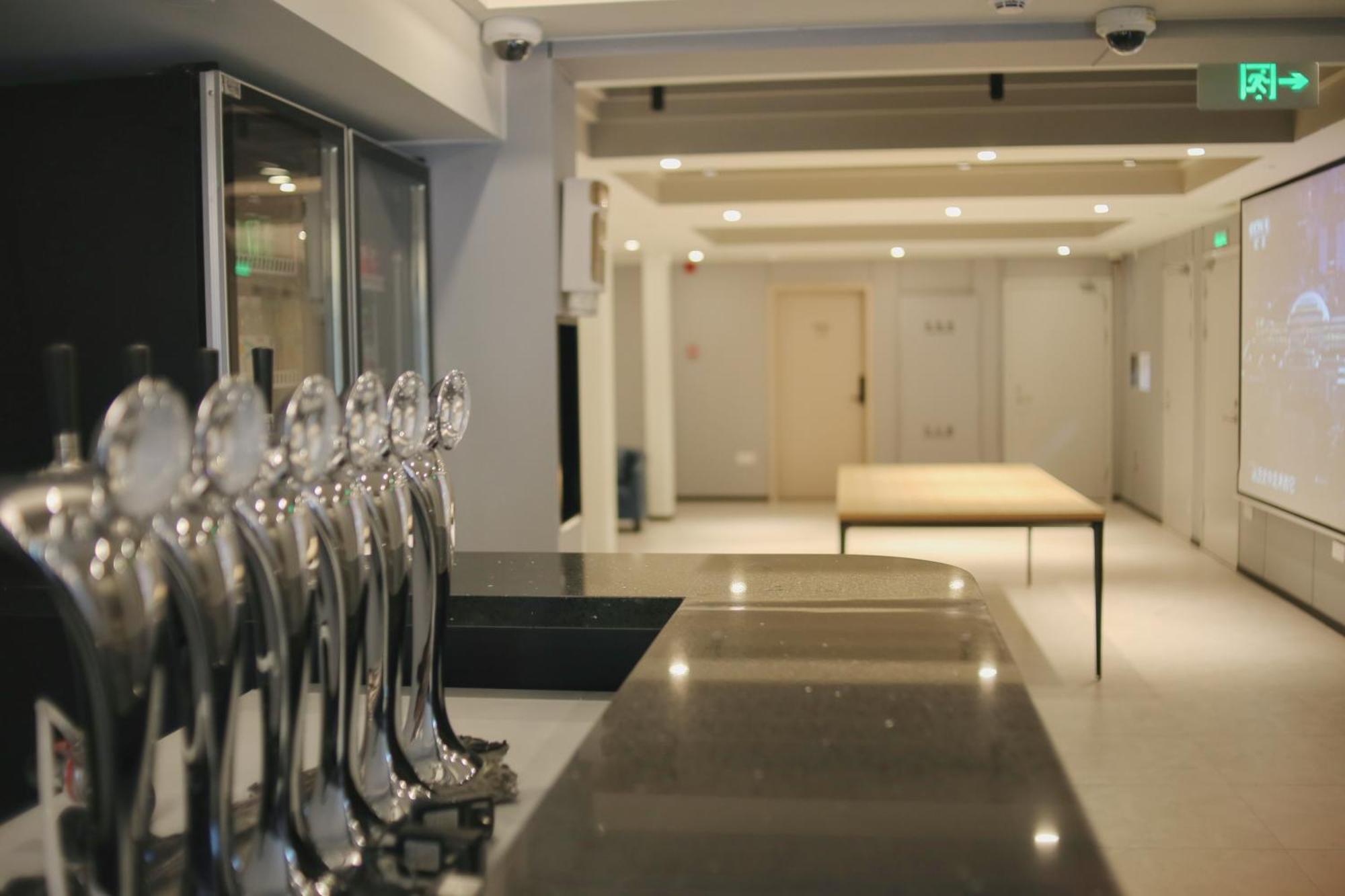 Dayin International Youth Hostel -Near People'S Square & Old Town -Social Area -Bar -Cafe -Gym -Free Laundry Luggage Storage -24H Front Desk -English Service Thượng Hải Ngoại thất bức ảnh